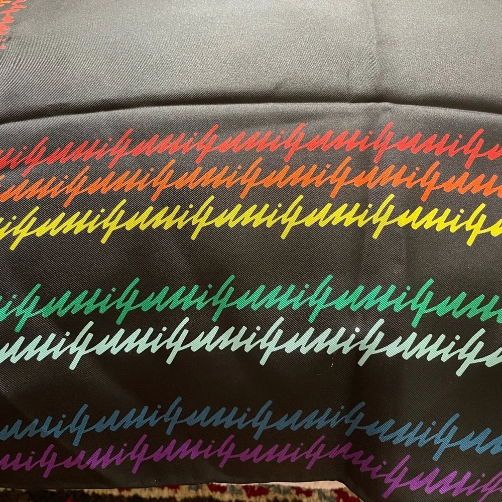 Gucci Silk Square Scarf - Picture 3 of 10